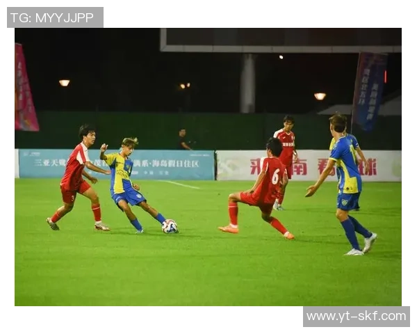 世界顶级足球巨星齐聚绿茵同框合影尽显兄弟情深