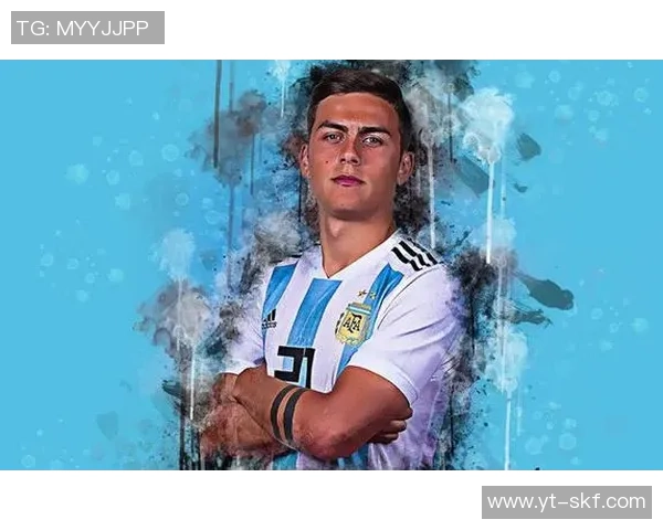 球星贴纸点燃足球热潮打造个性手机壳展现独特球迷风采